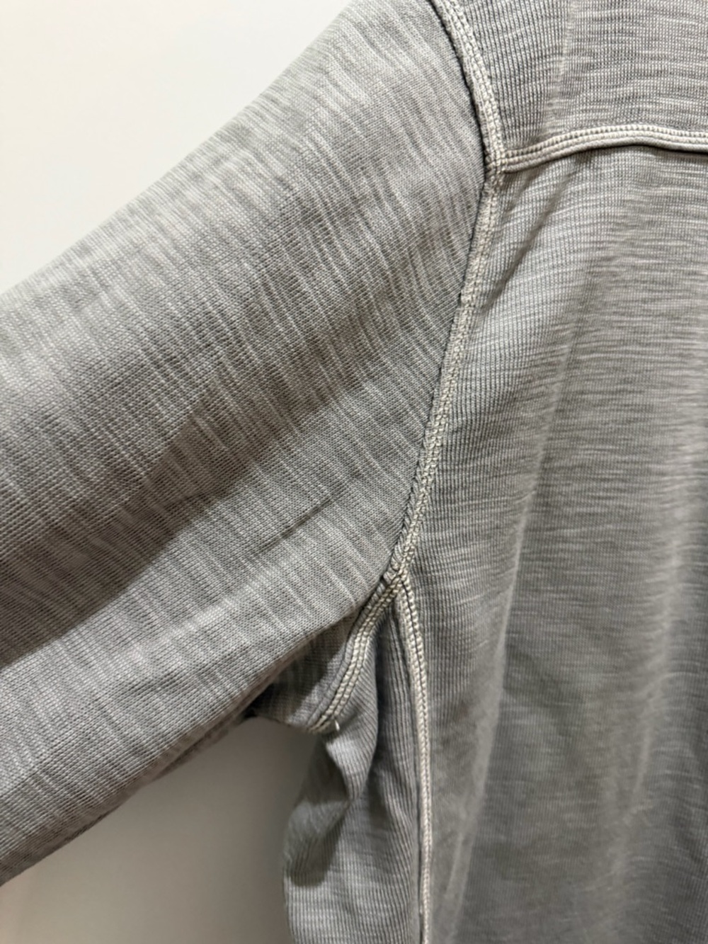 Tommy Bahamas Disney Mickey Mouse Colab Quarter Zip Sweatshirt Mens Size XL Gray - Picture 8 of 8